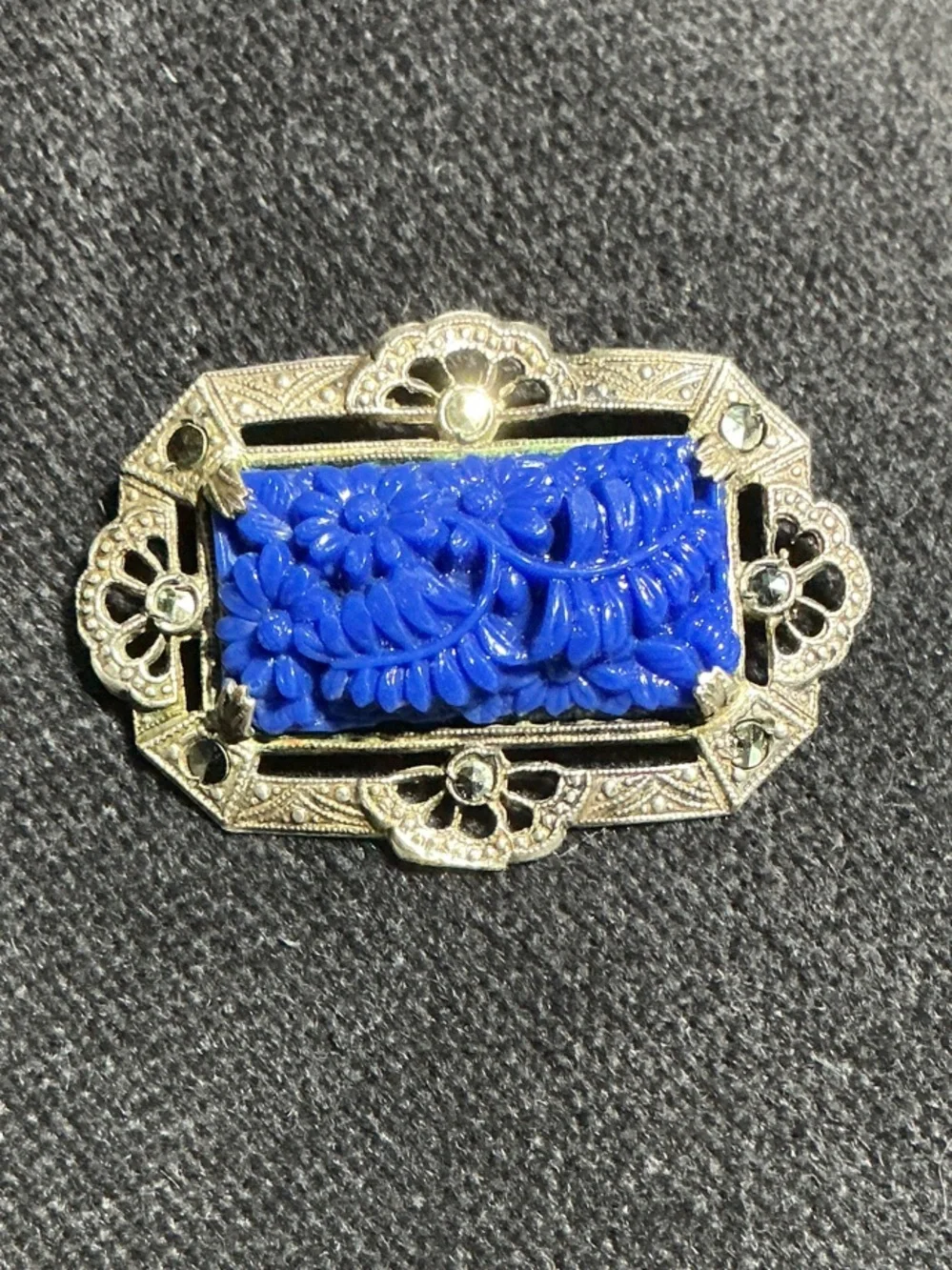 Vintage 1930s Art Deco Faux Lapis Lazuli Filigree Brooch Pin- Molded Blue Glass